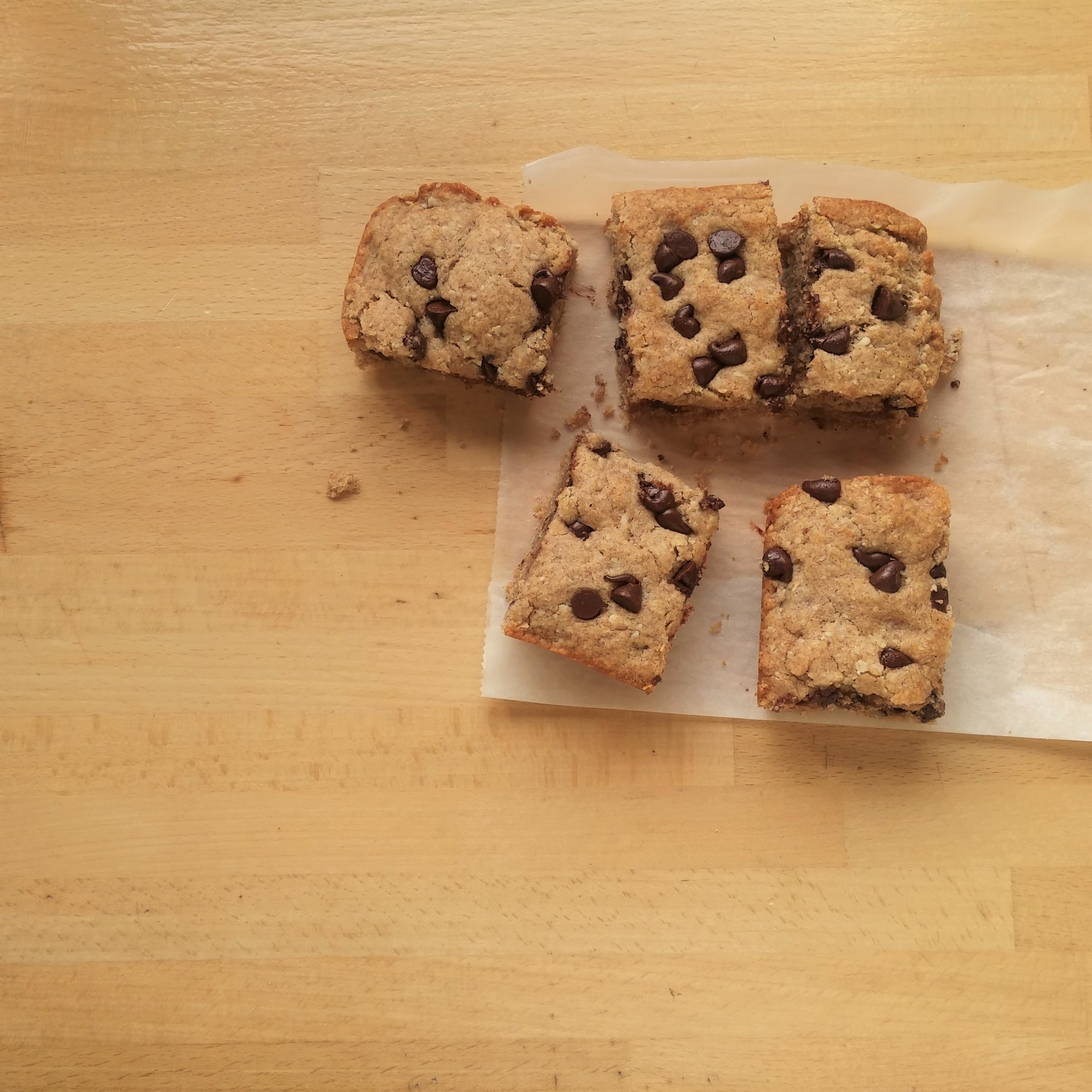 chocolate chip vegan cookies