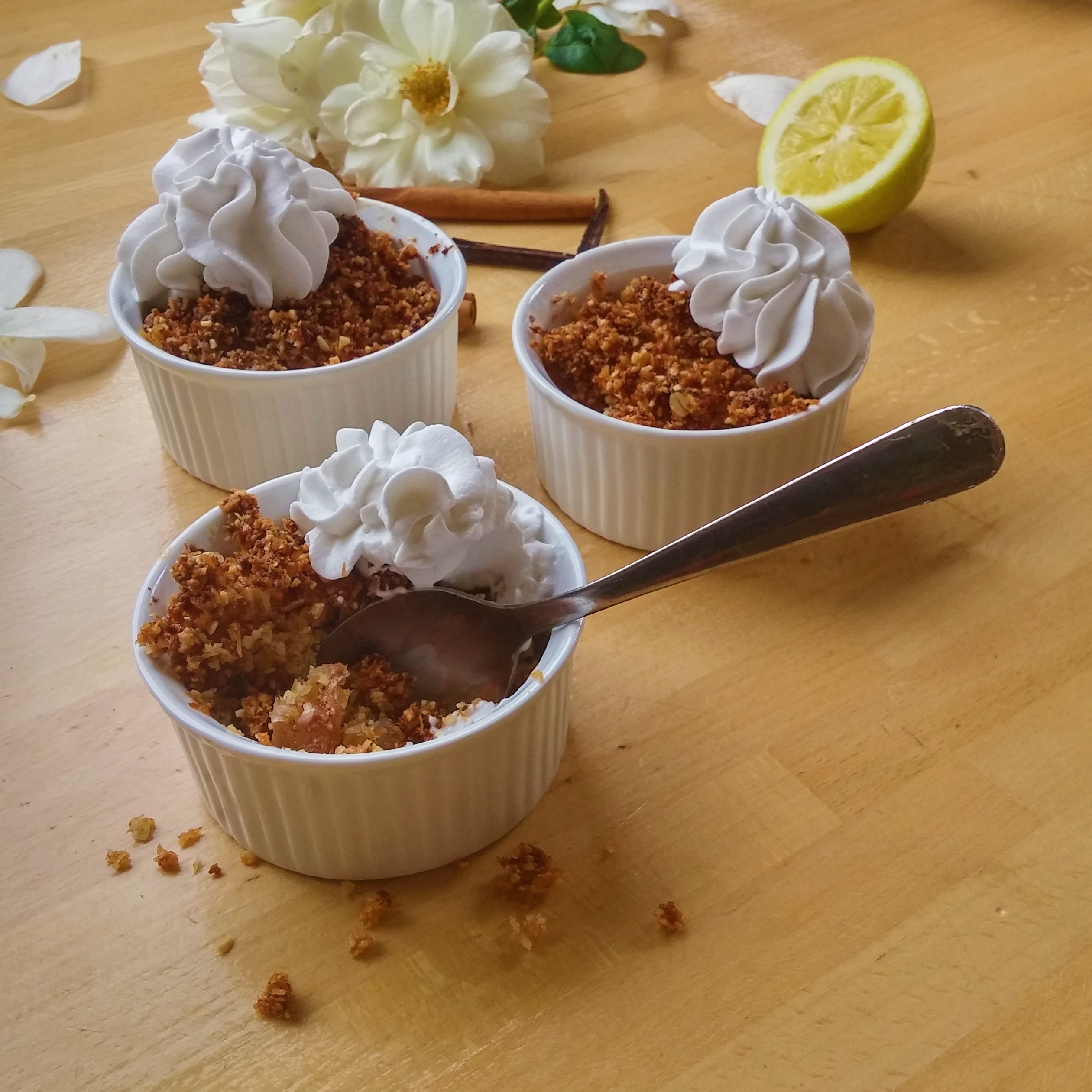 apple and coconut crumble