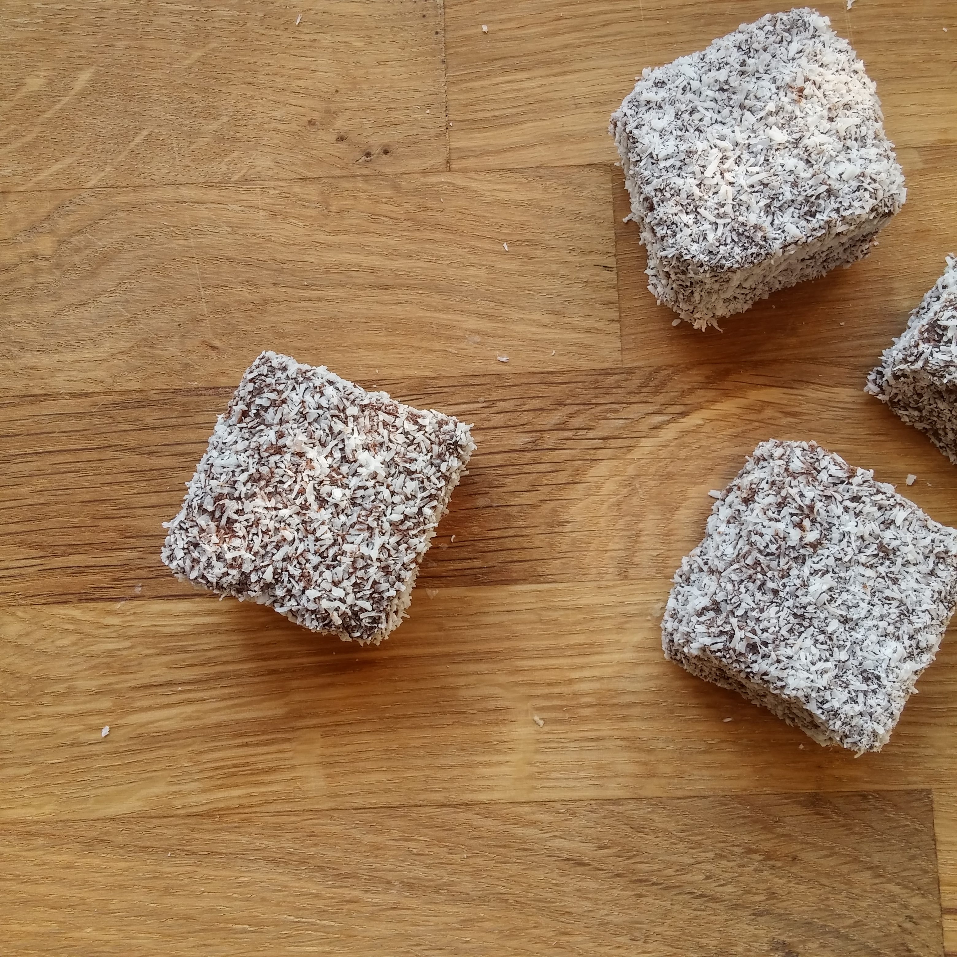 vegan lamingtons