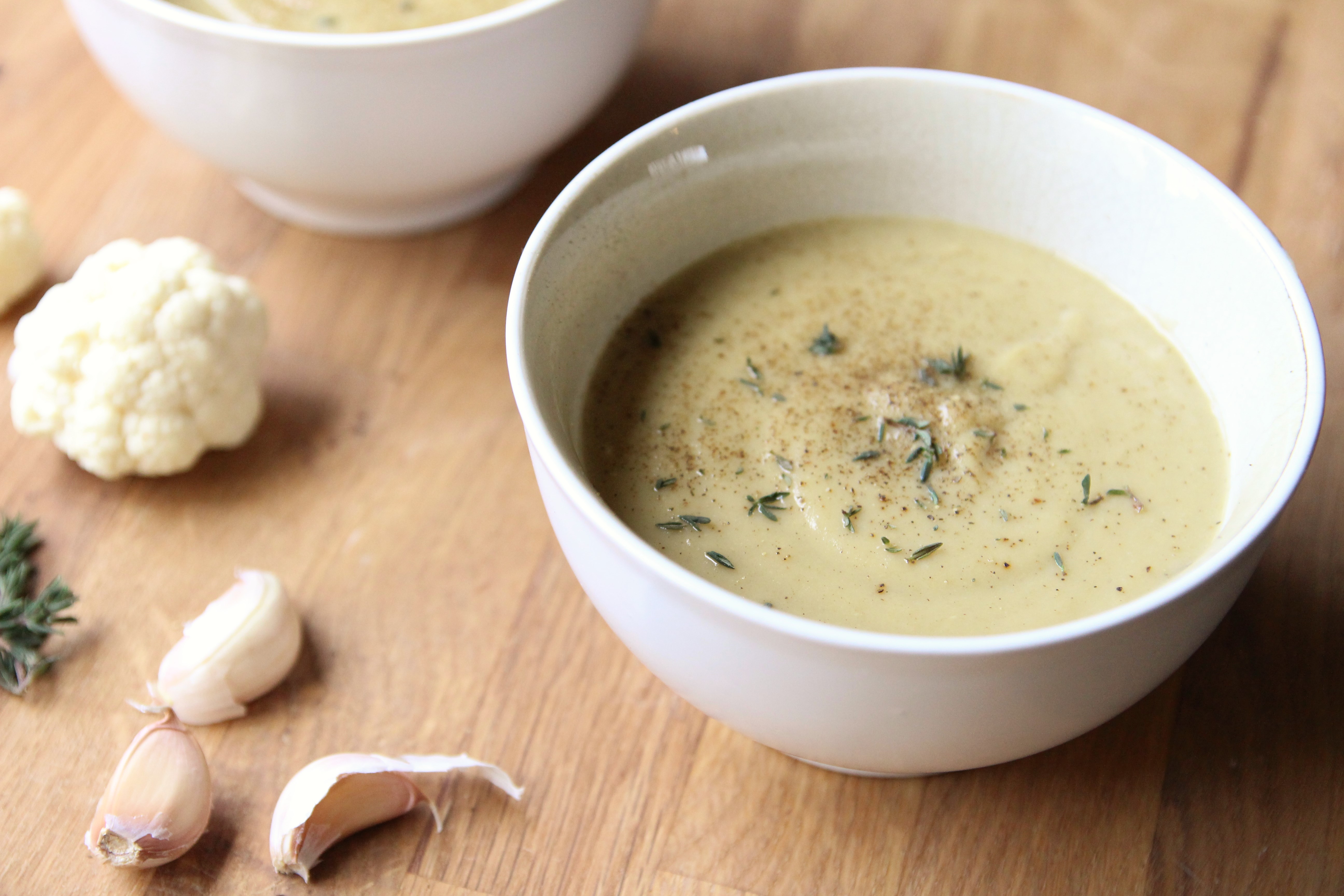 creamy vegan cauliflower soup
