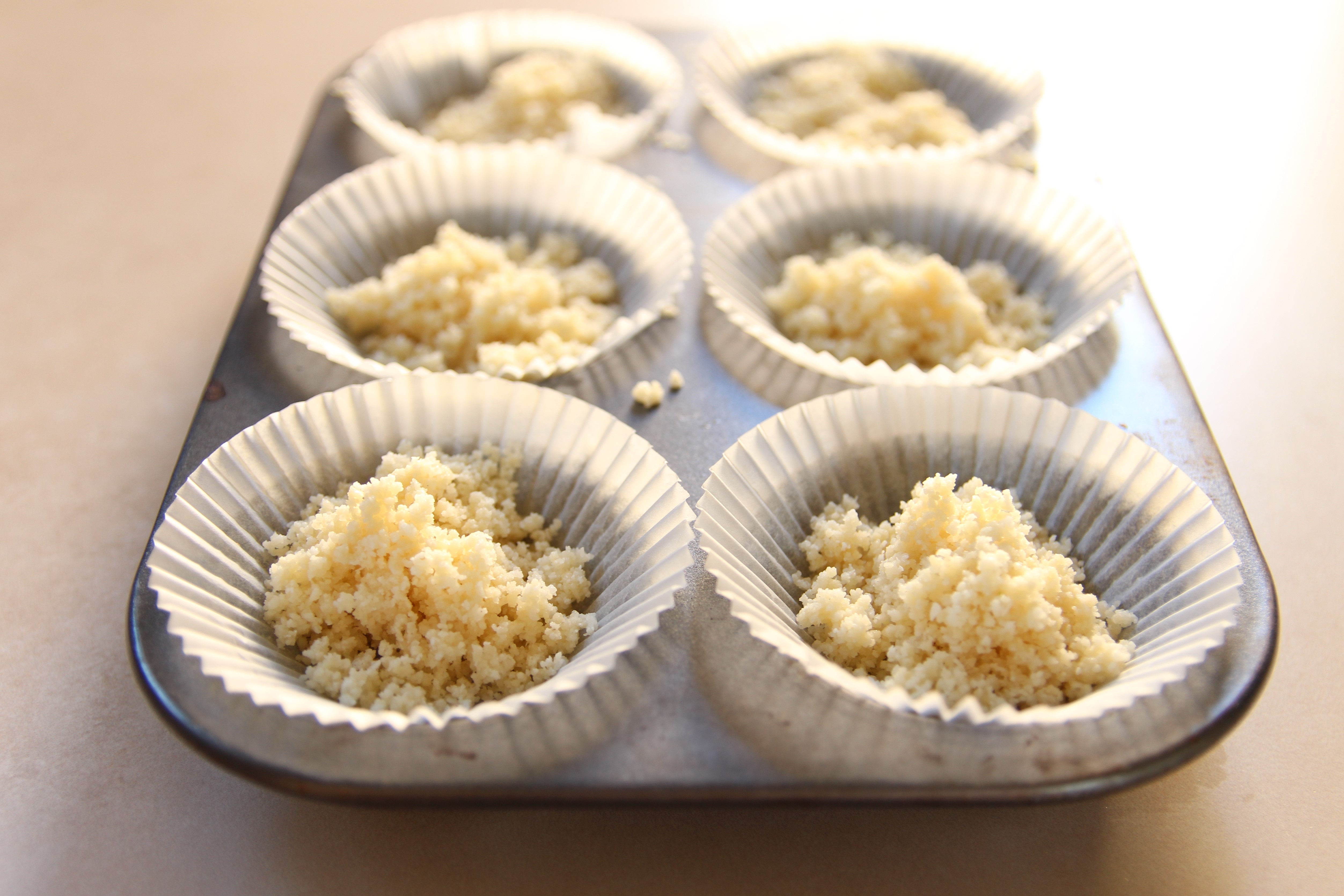 mini lemon cheesecakes