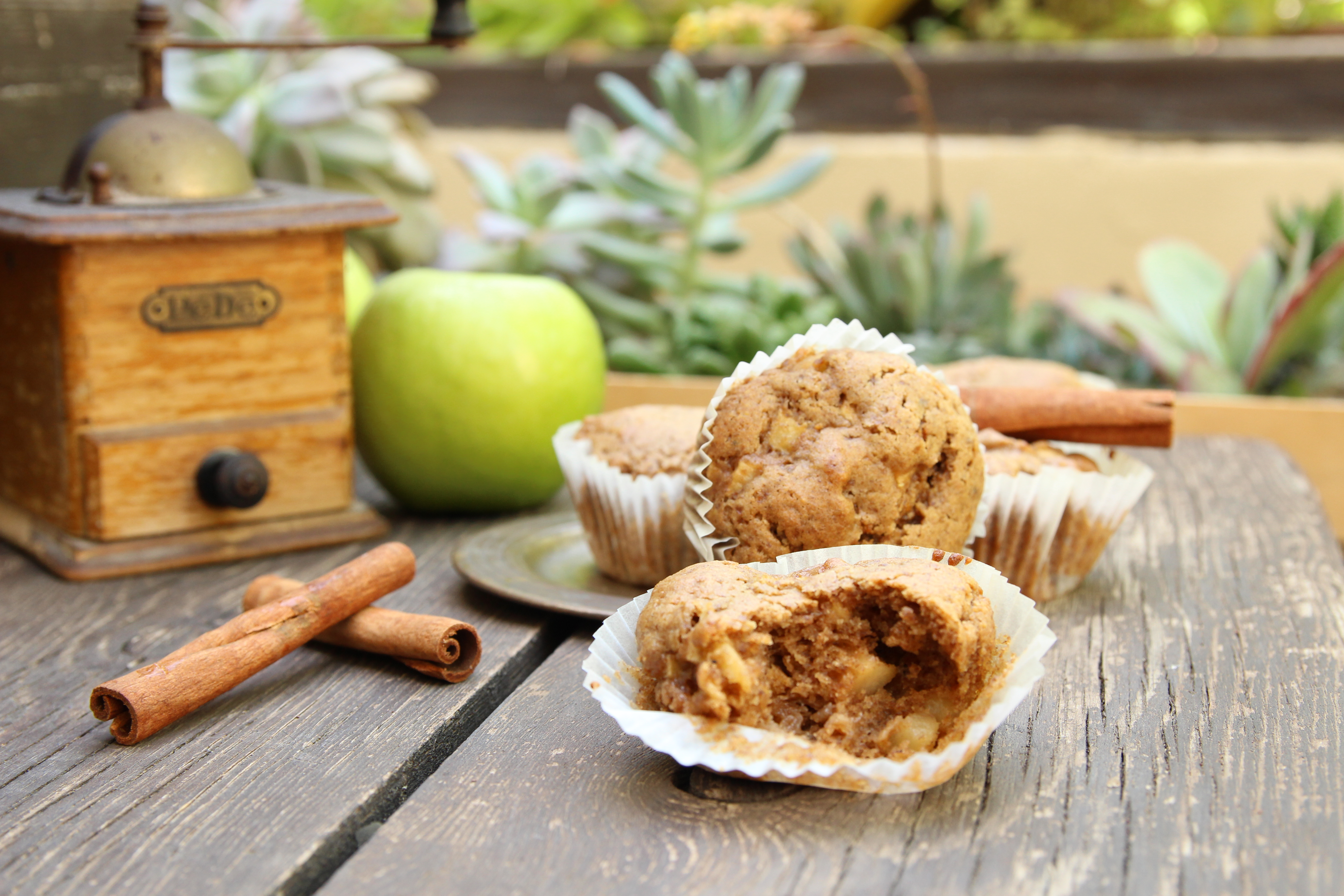 vegan apple muffins