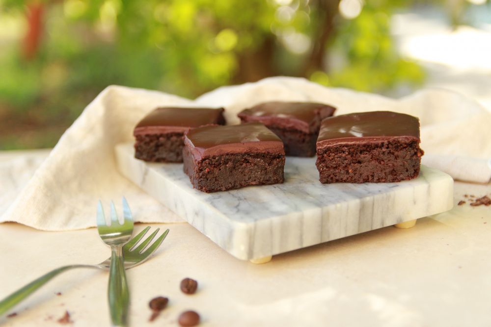 vegan chocolate beetroot cake