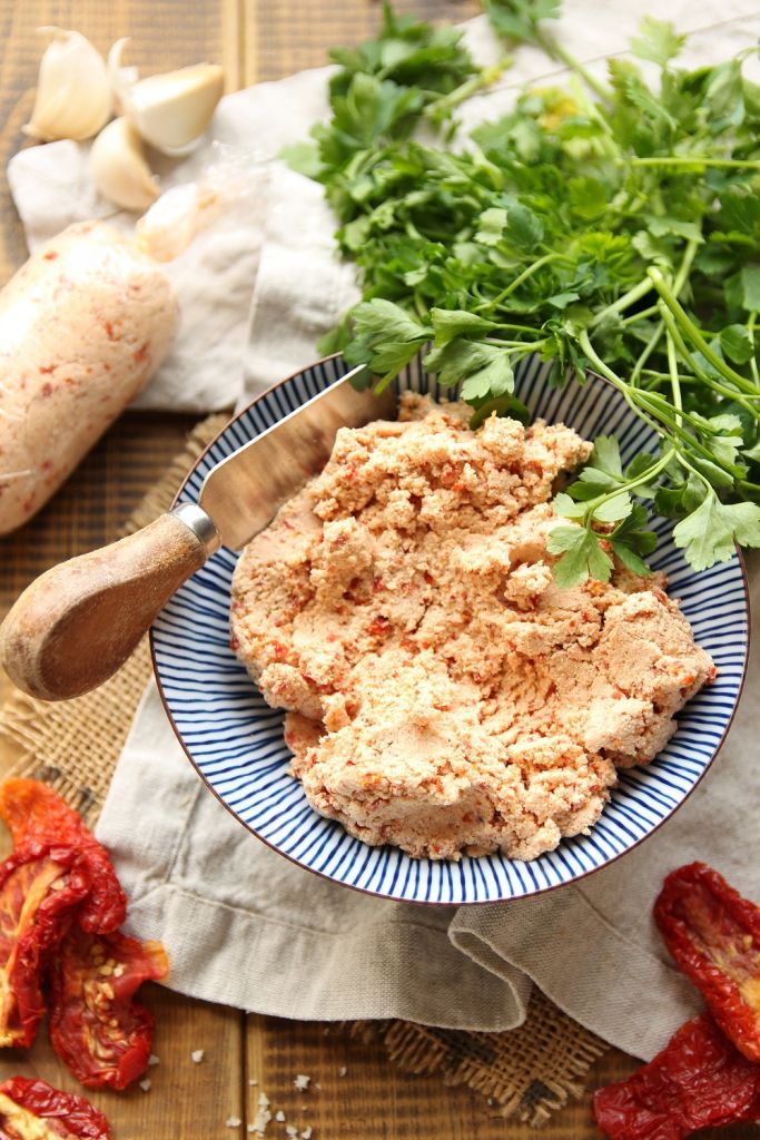 sun-dried tomato tofu spread