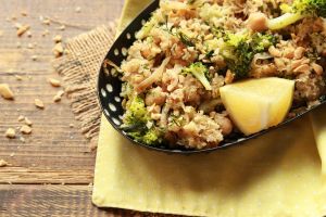 vegan quinoa stir fry