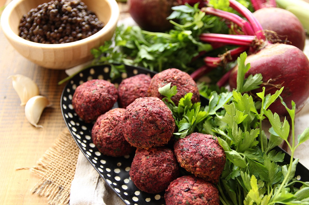 baked vegan beetroot and black lentil balls